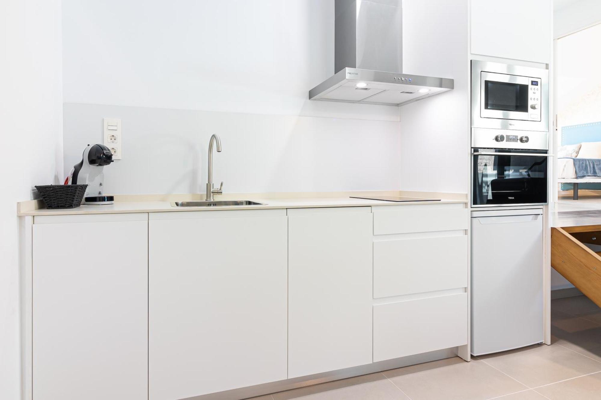 Malaga Center Flat Mariblanca 12 Sun & Terrace Boutique Apartment Room photo